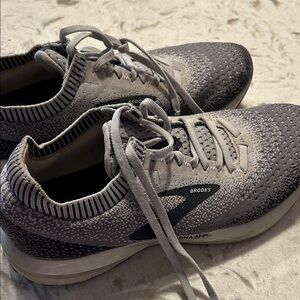 Brooks Black and Gray Levitate2 women’s Sneakers